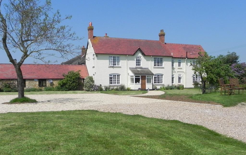 Lowerfield Farm Broadway  Exterior photo